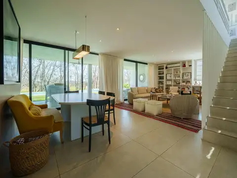 Casa en Venta al Oeste