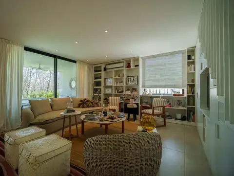 Casa en venta de 5 ambientes en el barrio Estancias del Río, Pilar, Gba Norte