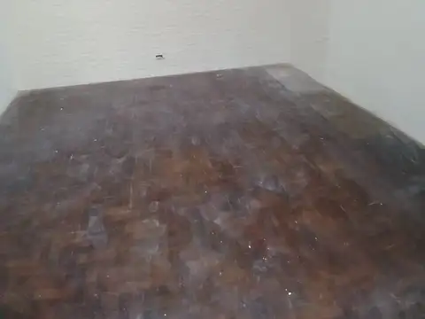 Depto Tipo Casa en Alquiler 50 años