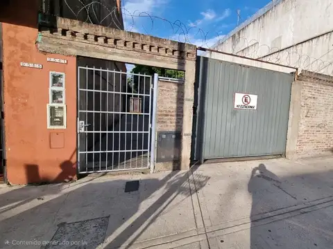 VENTA CASA 5 AMB MAS GALPON PABLO PODESTA 600 M2