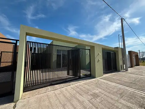 ALQUILER / CASA 2 DORMITORIOS / A ESTRENAR