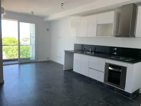 DEPTO 3 AMB VENTA MATADEROS BALCÓN CON PARRILLA