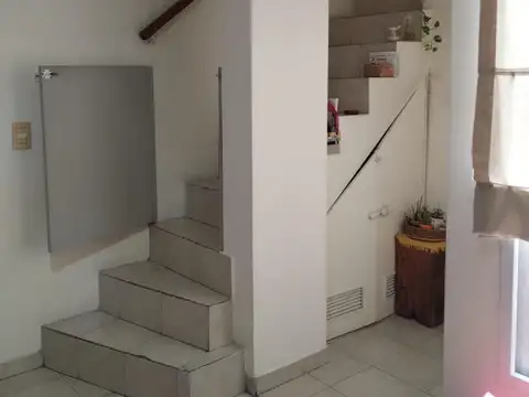 Depto Tipo Casa en Venta en Villa Sarmiento, USD 110.000