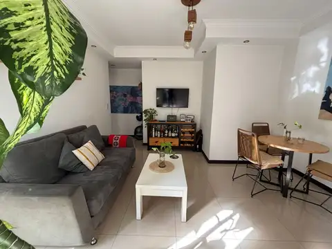Depto Tipo Casa 2 ambientes con 1 baño