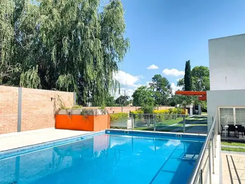 Complejo de Cabañas con Salon de Fiestas