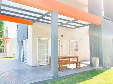 Av. Las Banderas 1100