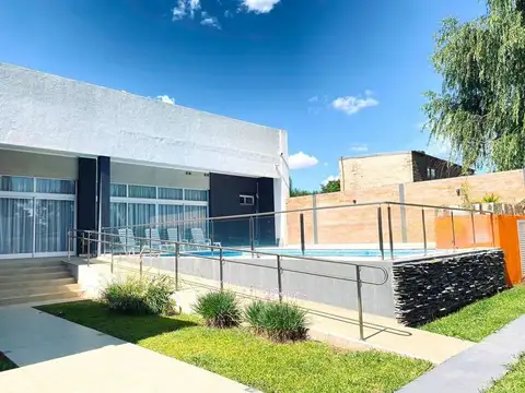 Av. Las Banderas 1100