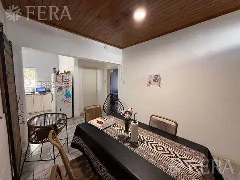Casa 3 ambientes con 2 baños