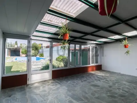 Casa en Venta – City Bell, calle 30 entre 454 y 455