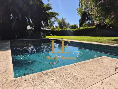 Quinta en Venta de 4 dormitorios