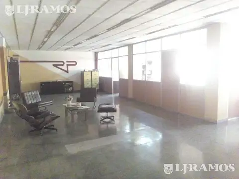 Local en Venta 42 años