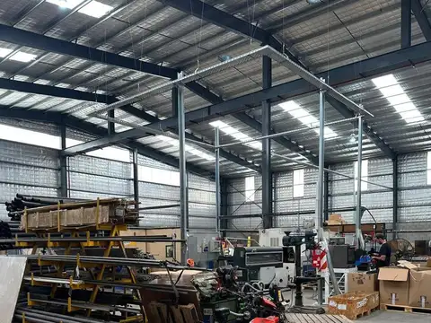VENTA - Galpón /NAVE EN PARQUE INDUSTRIAL DENTRO DE ROSARIO