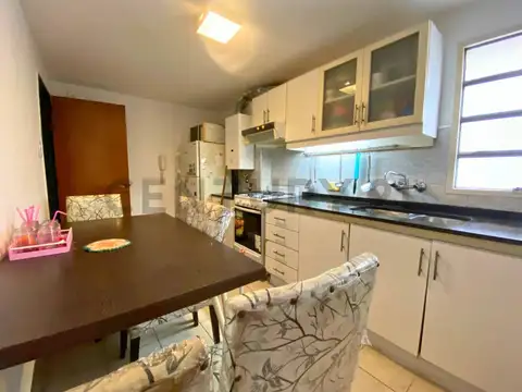 Venta Departamento de 2 Dormitorios en España y Hospitales, Rosario