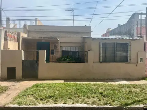 SE VENDE CASA DE CUATRO AMBIENTES