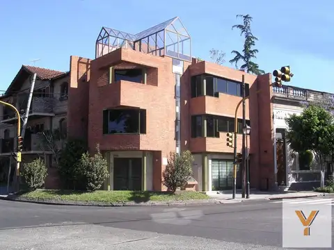 Oficina en Venta - 3 Baños - 250mts - San Isidro