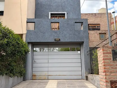 Hipólito Vieytes 2500