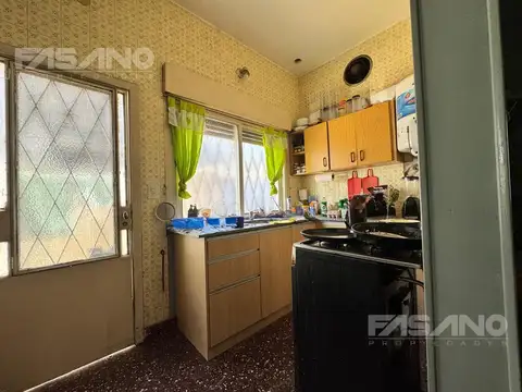 Galpon en Venta 28  mts Fondo
