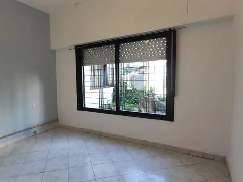 Depto Tipo Casa en Alquiler de 3 ambientes