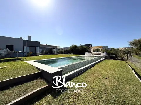 El Cantón - Golf 300