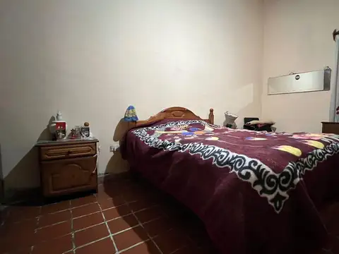 Casa 5 ambientes con 1 baño