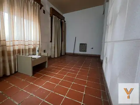 Casa en venta - 4 Dormitorios 2 Baños - 141mts2 - Mercedes