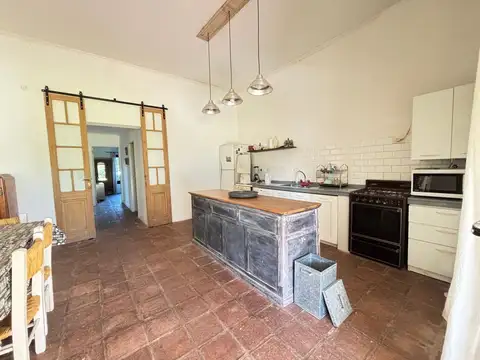 Casa en Venta con 2 cocheras