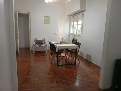 Departamento 4 ambientes con 2 baños