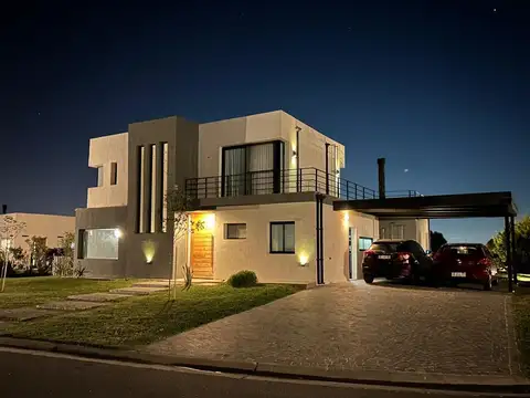 Casa en Alquiler al Noreste