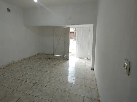 Teniente Martín R. Retes 1300