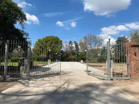 Terreno en Venta en Golf, USD 616.000