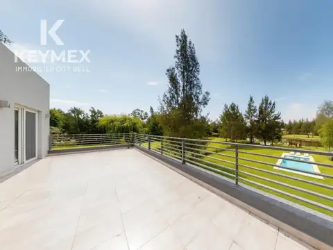 Casa 6 ambientes con 3 baños