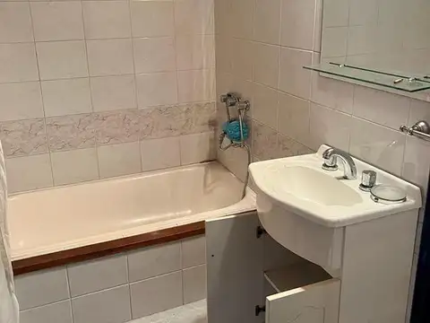 Depto Tipo Casa en Alquiler 25 años