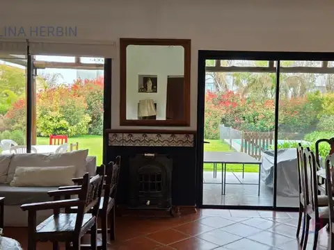 Casa en Alquiler Temporal con 2 cocheras