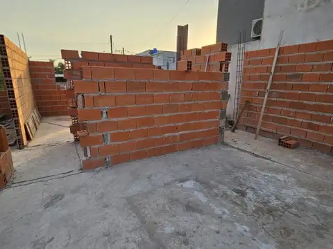 3 de Febrero 470