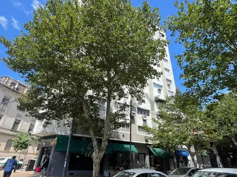 OFICINA A LA VENTA EN LA PLATA