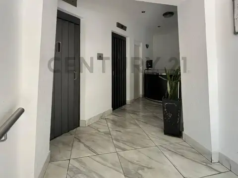 Oficina en Venta 65 años