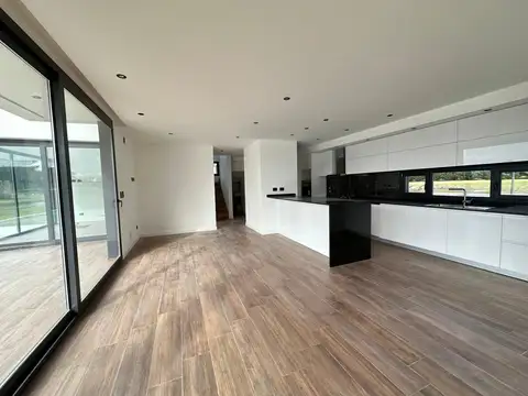 Av. Jorge Newbery 5050