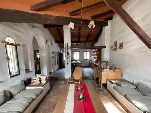 Casa 4 ambientes con 3 baños