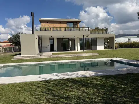 Casa en Venta en San Lorenzo Chico, USD 750.000