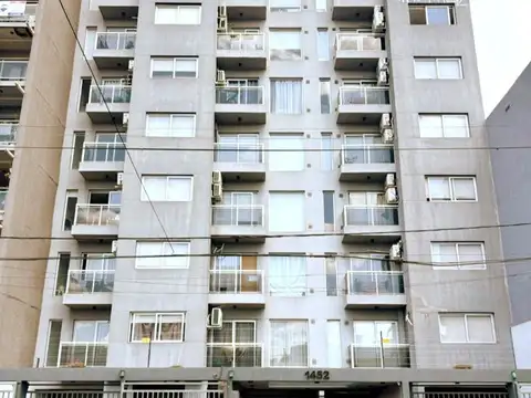 DEPARTAMENTO TRES AMB. DOS COCHERA MORON SUR