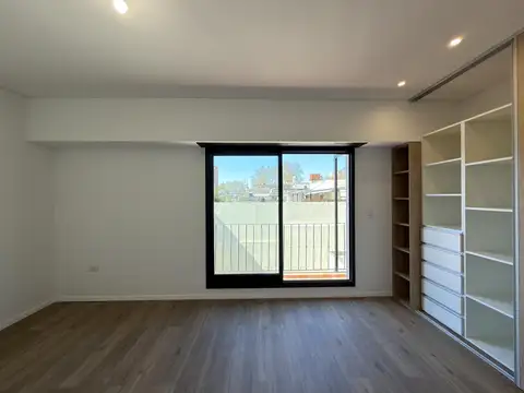 Casa 7 ambientes con 3 baños