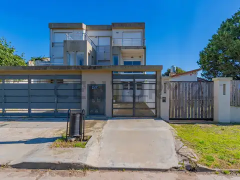 DUPLEX TIPO CASA + DEPARTAMENTO, FARO NORTE, MAR DEL PLATA