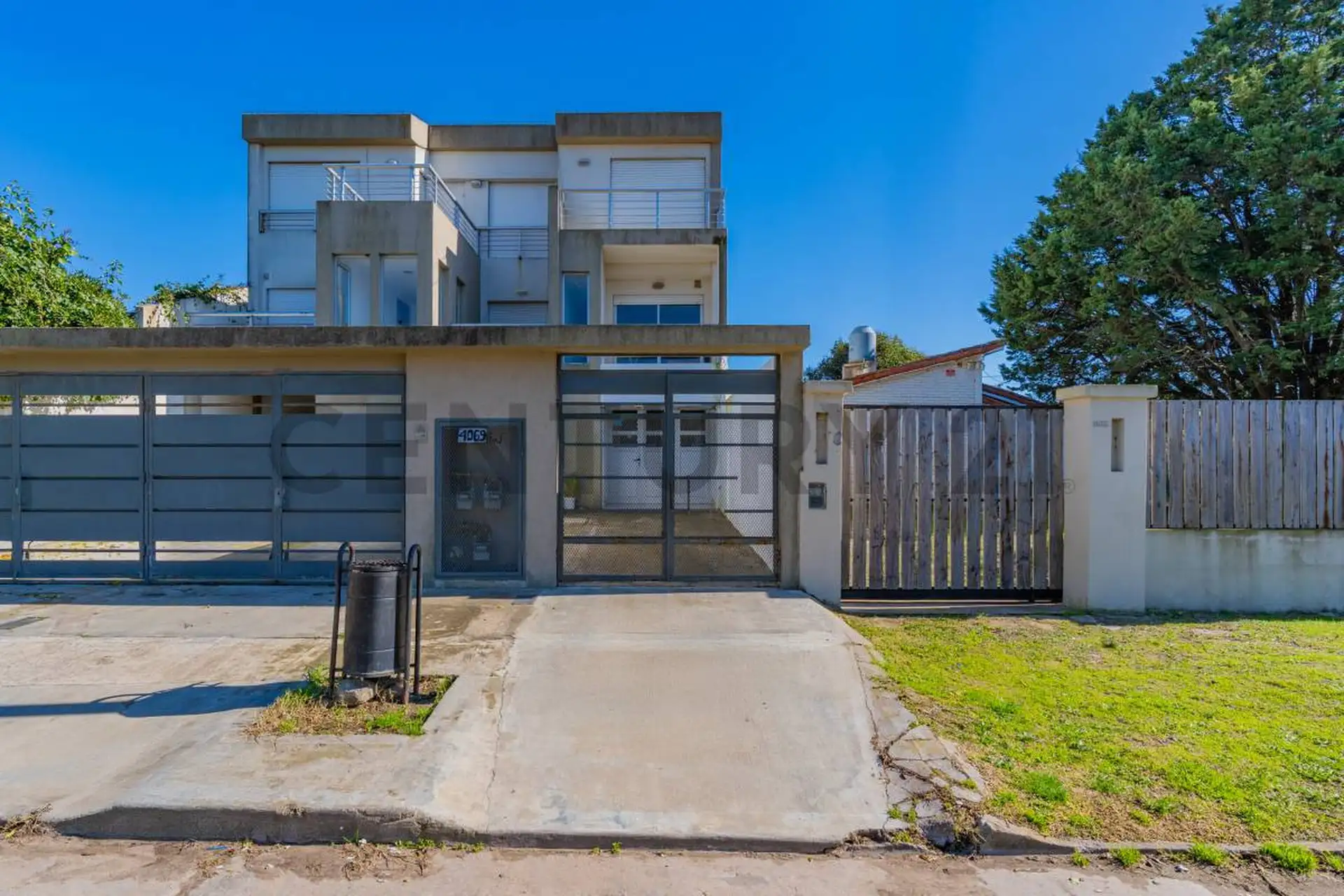 DUPLEX TIPO CASA + DEPARTAMENTO, FARO NORTE, MAR DEL PLATA