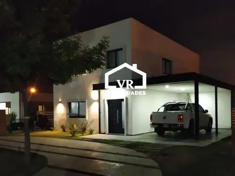 Casa en Alquiler de 3 dormitorios