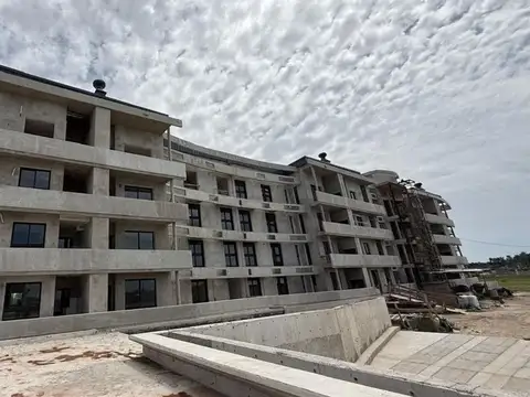 Departamento 1 dormitorio con cochera Colibri