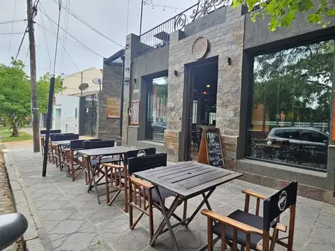 VENTA LOCAL + 22 COCHERAS + DEPTO  VILLA BALLESTER