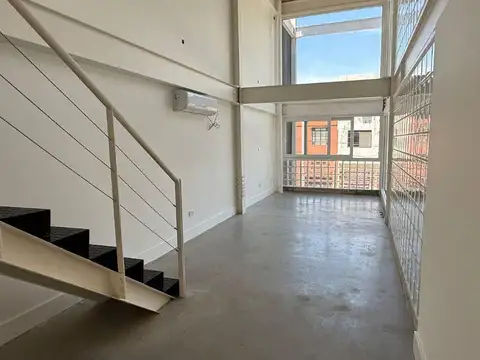 Alquiler Oficina Con Cochera en Villa Crespo