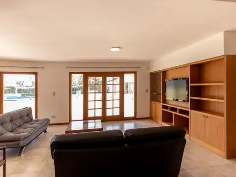 Casa en Venta en Funes, USD 780.000