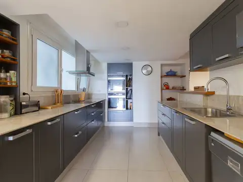 Av. del Libertador 4600, Piso 6