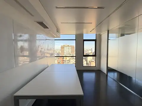 Oficina en Venta al Este